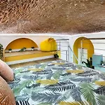 Secret Loft-Valentino